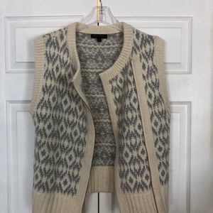 Italian wool sweater vest w/ zipper.